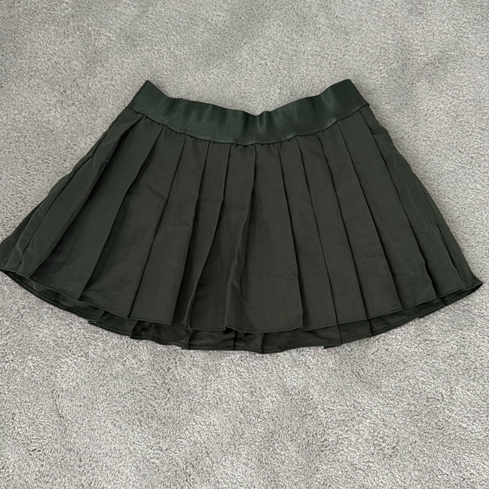 Forever 21 Forest Green Pleated Mini Skirt